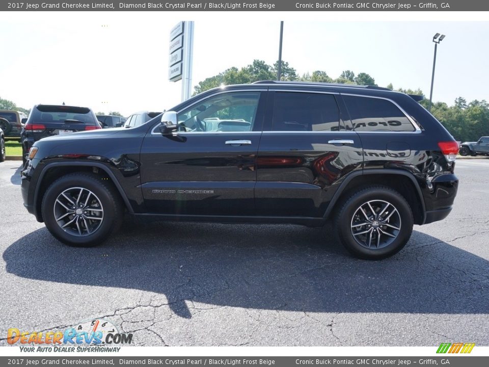 2017 Jeep Grand Cherokee Limited Diamond Black Crystal Pearl / Black/Light Frost Beige Photo #10