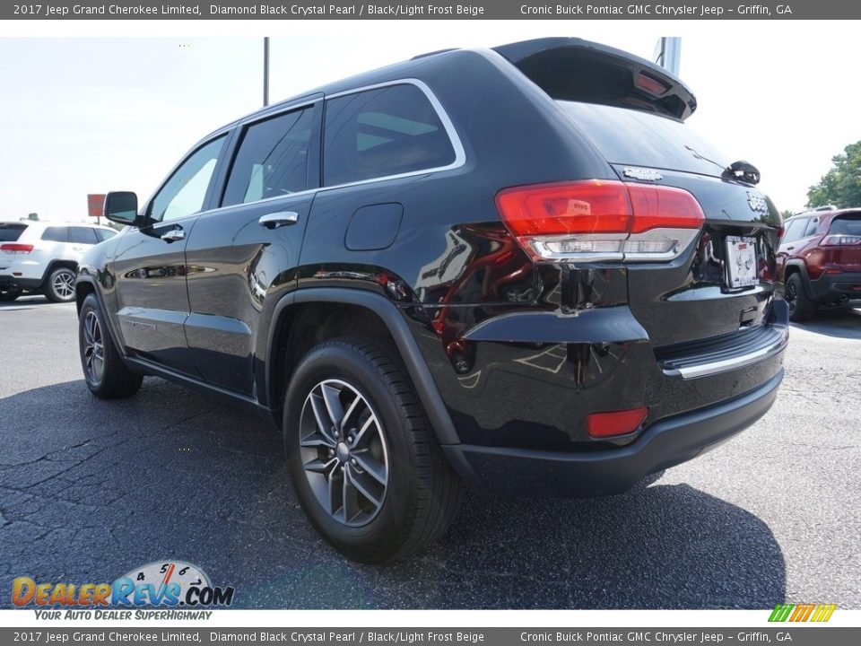 2017 Jeep Grand Cherokee Limited Diamond Black Crystal Pearl / Black/Light Frost Beige Photo #11