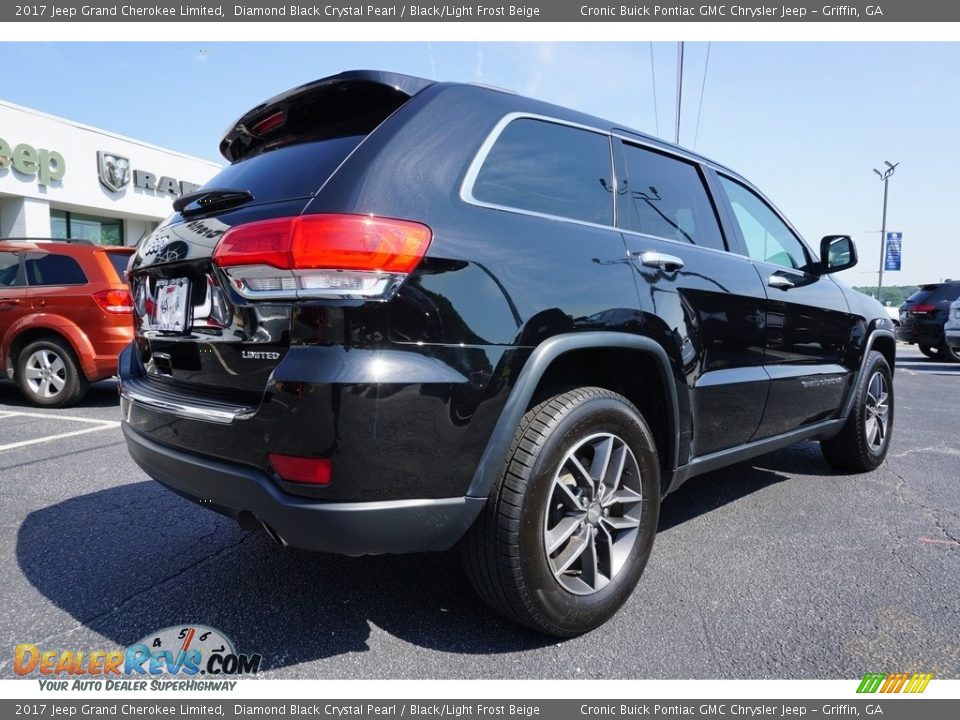 2017 Jeep Grand Cherokee Limited Diamond Black Crystal Pearl / Black/Light Frost Beige Photo #13
