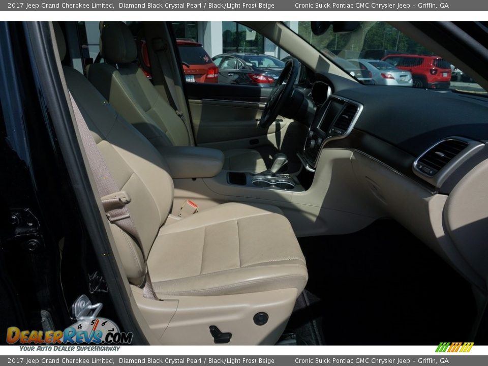 2017 Jeep Grand Cherokee Limited Diamond Black Crystal Pearl / Black/Light Frost Beige Photo #16