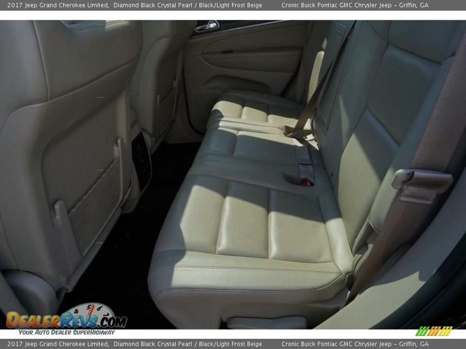 2017 Jeep Grand Cherokee Limited Diamond Black Crystal Pearl / Black/Light Frost Beige Photo #18