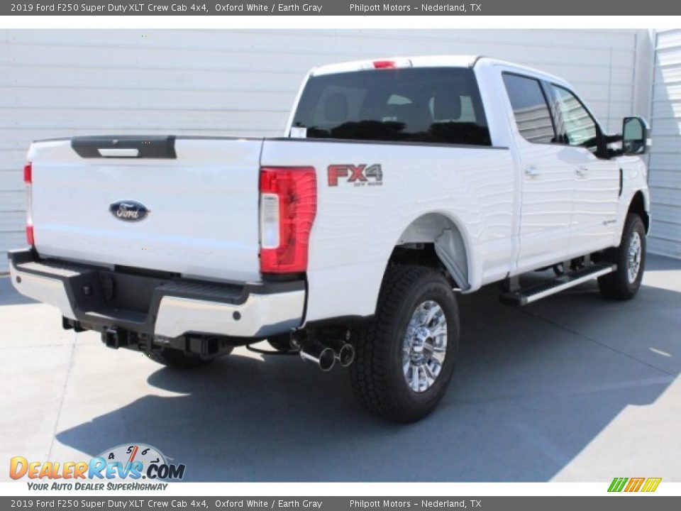 2019 Ford F250 Super Duty XLT Crew Cab 4x4 Oxford White / Earth Gray Photo #9