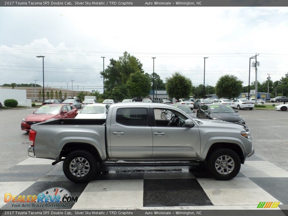2017 Toyota Tacoma SR5 Double Cab Silver Sky Metallic / TRD Graphite Photo #3
