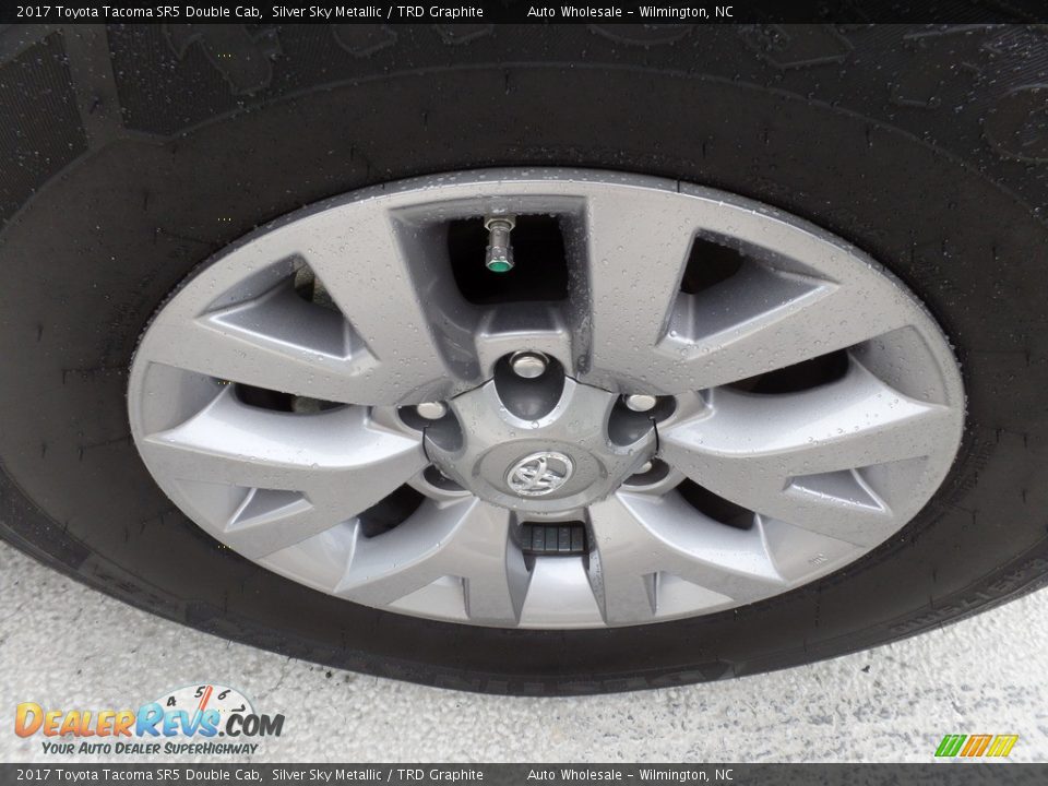 2017 Toyota Tacoma SR5 Double Cab Silver Sky Metallic / TRD Graphite Photo #7