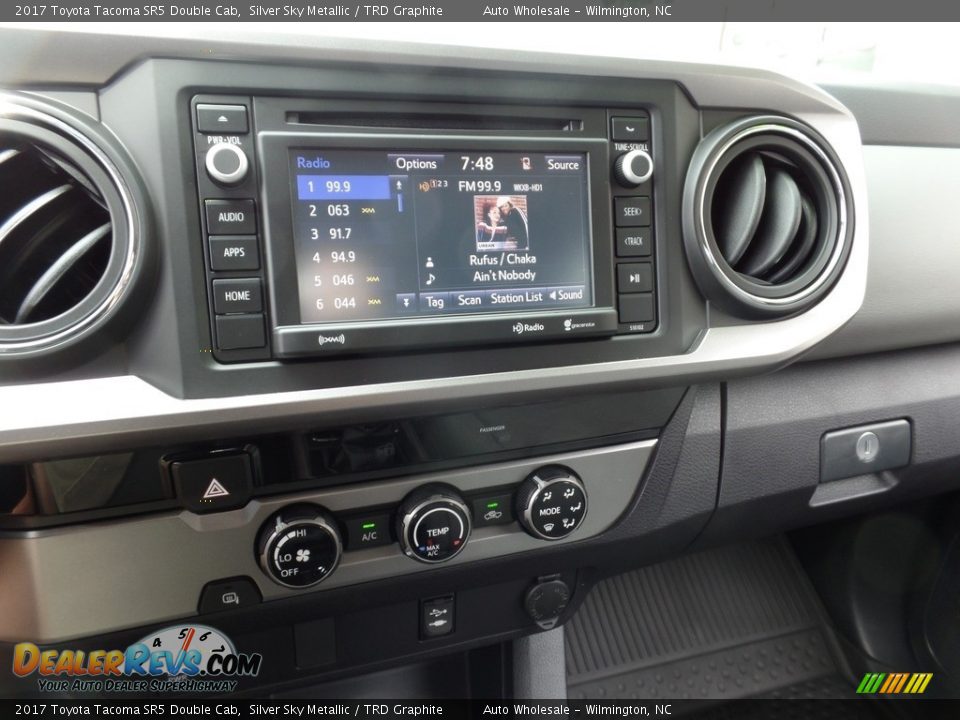 2017 Toyota Tacoma SR5 Double Cab Silver Sky Metallic / TRD Graphite Photo #17