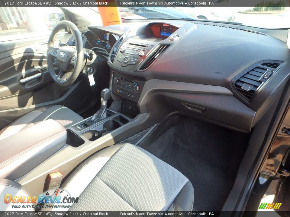 2017 Ford Escape SE 4WD Shadow Black / Charcoal Black Photo #12
