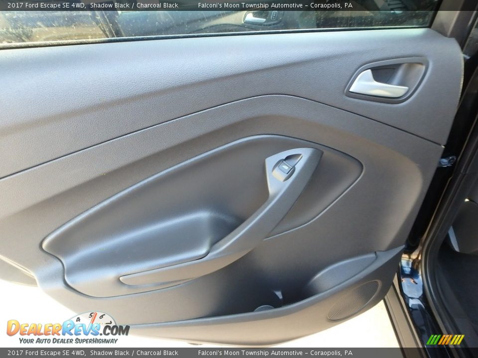 2017 Ford Escape SE 4WD Shadow Black / Charcoal Black Photo #18