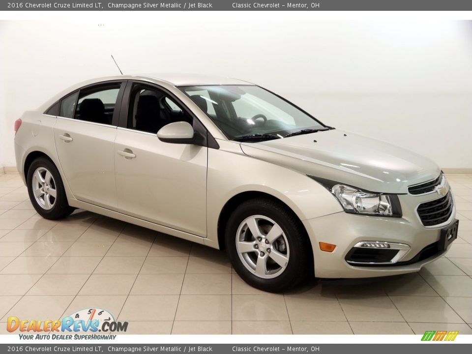 2016 Chevrolet Cruze Limited LT Champagne Silver Metallic / Jet Black Photo #1