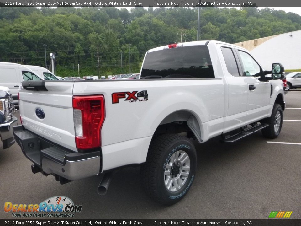 2019 Ford F250 Super Duty XLT SuperCab 4x4 Oxford White / Earth Gray Photo #2