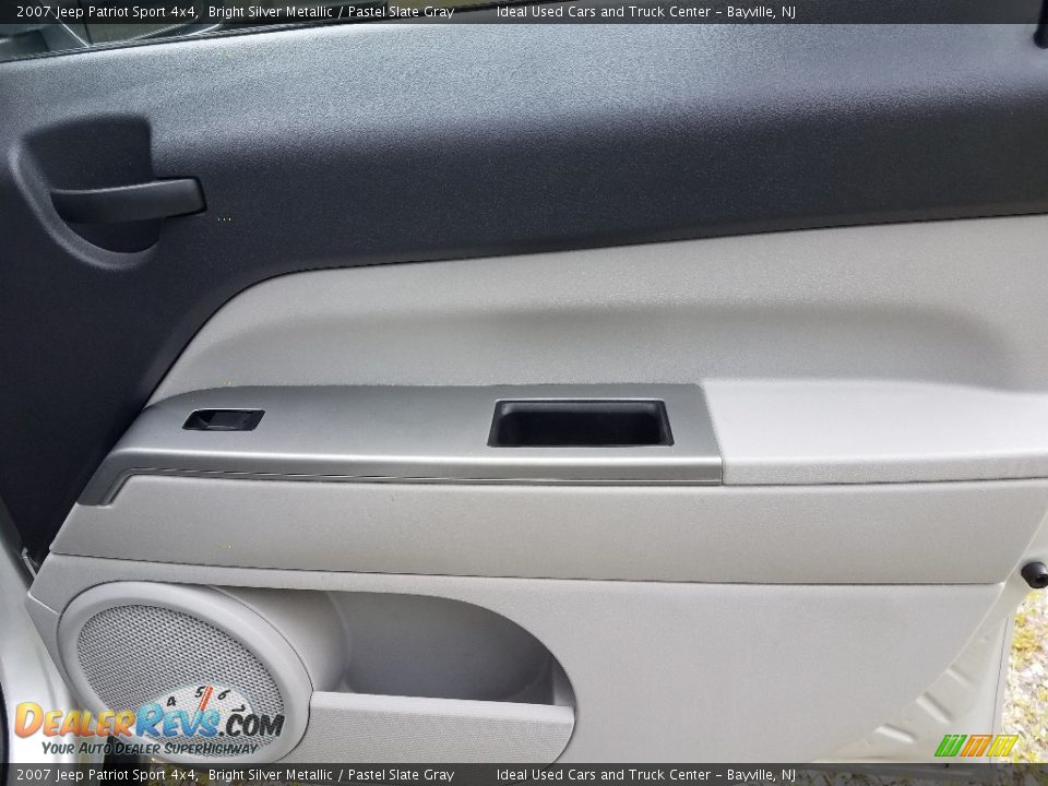 2007 Jeep Patriot Sport 4x4 Bright Silver Metallic / Pastel Slate Gray Photo #9