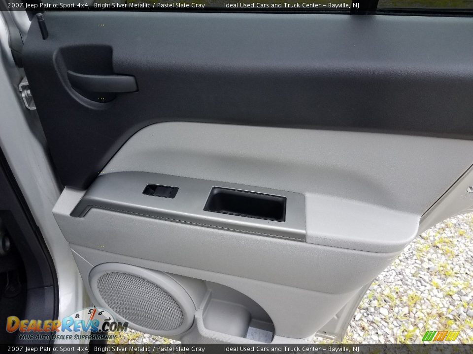 2007 Jeep Patriot Sport 4x4 Bright Silver Metallic / Pastel Slate Gray Photo #12