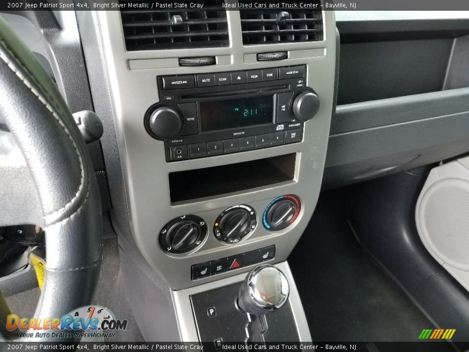 2007 Jeep Patriot Sport 4x4 Bright Silver Metallic / Pastel Slate Gray Photo #17