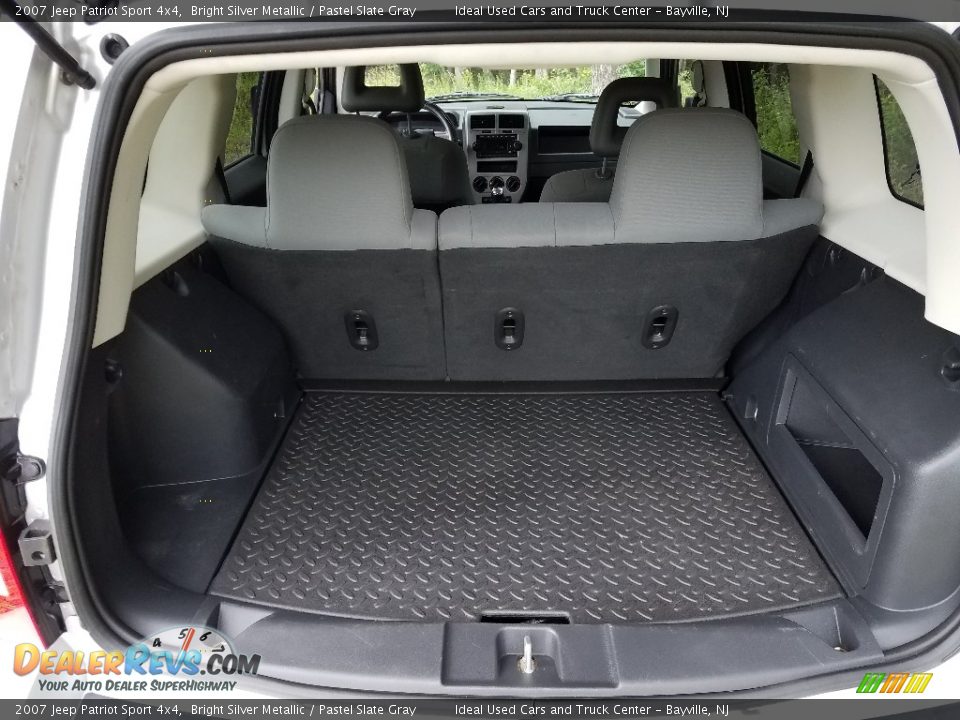 2007 Jeep Patriot Sport 4x4 Bright Silver Metallic / Pastel Slate Gray Photo #24
