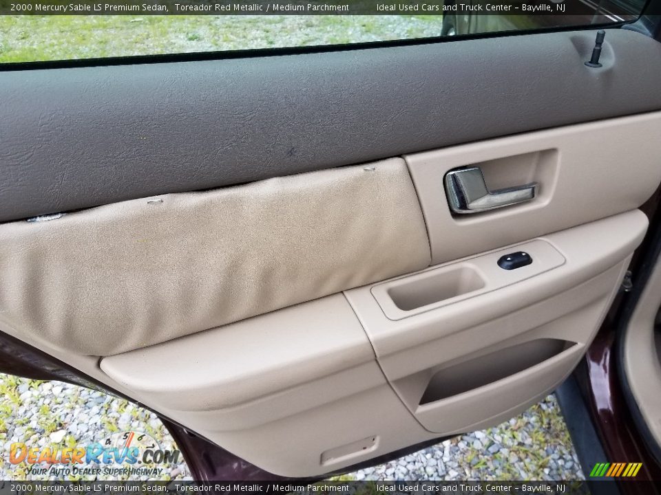 2000 Mercury Sable LS Premium Sedan Toreador Red Metallic / Medium Parchment Photo #19