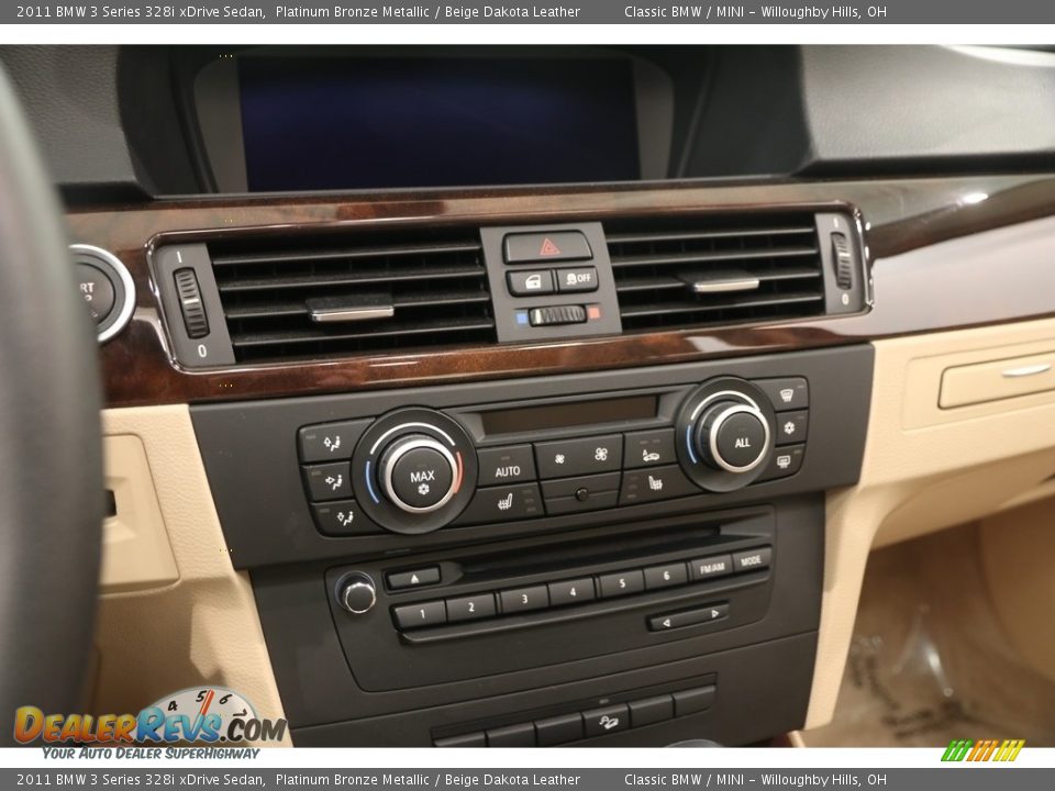 2011 BMW 3 Series 328i xDrive Sedan Platinum Bronze Metallic / Beige Dakota Leather Photo #9