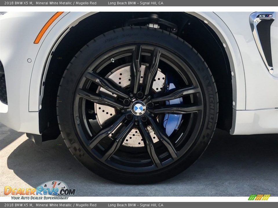 2018 BMW X5 M Mineral White Metallic / Mugello Red Photo #9