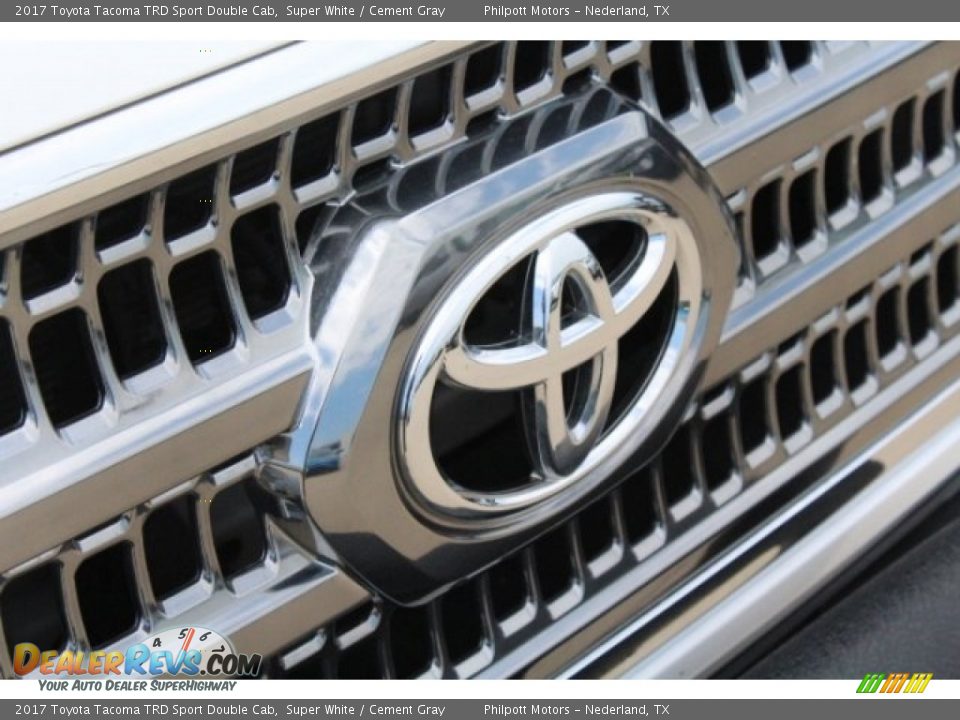 2017 Toyota Tacoma TRD Sport Double Cab Super White / Cement Gray Photo #11