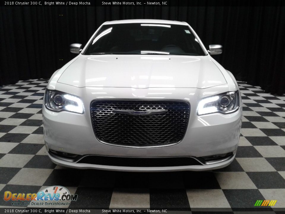 2018 Chrysler 300 C Bright White / Deep Mocha Photo #3