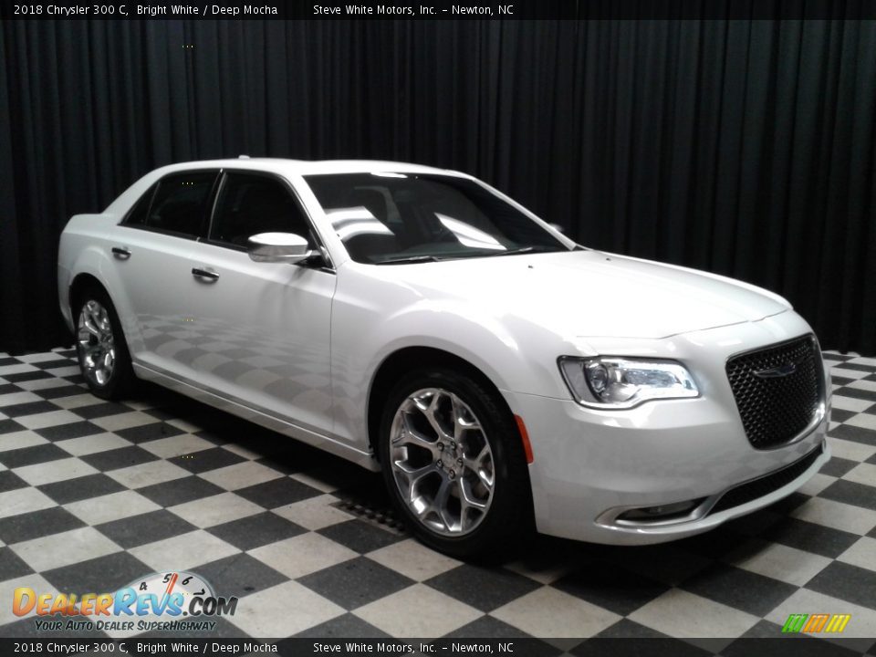 2018 Chrysler 300 C Bright White / Deep Mocha Photo #4