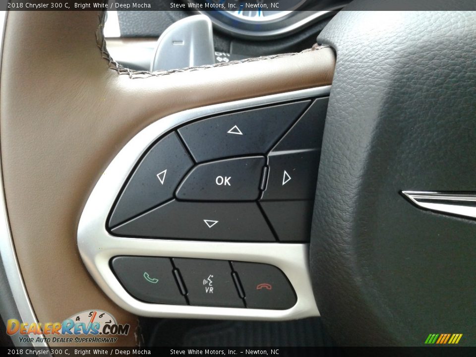2018 Chrysler 300 C Bright White / Deep Mocha Photo #17