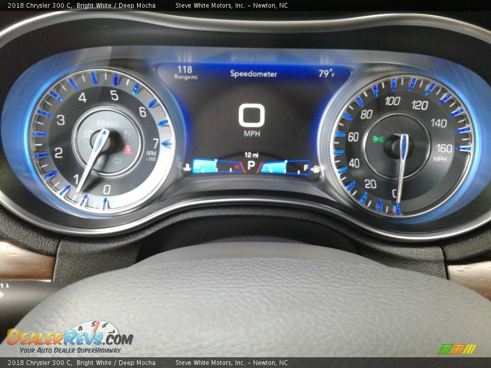 2018 Chrysler 300 C Bright White / Deep Mocha Photo #19