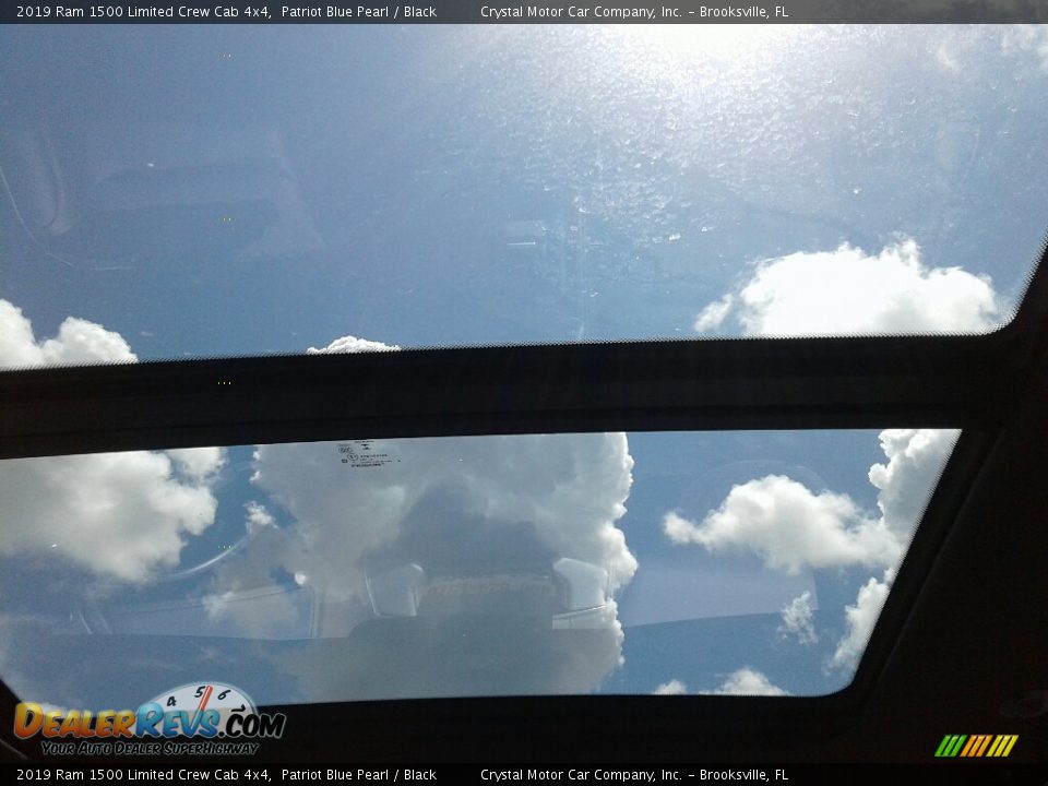 2019 Ram 1500 Limited Crew Cab 4x4 Patriot Blue Pearl / Black Photo #17