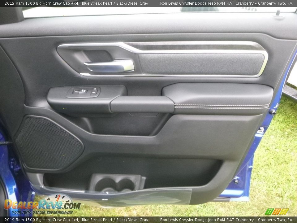 2019 Ram 1500 Big Horn Crew Cab 4x4 Blue Streak Pearl / Black/Diesel Gray Photo #10