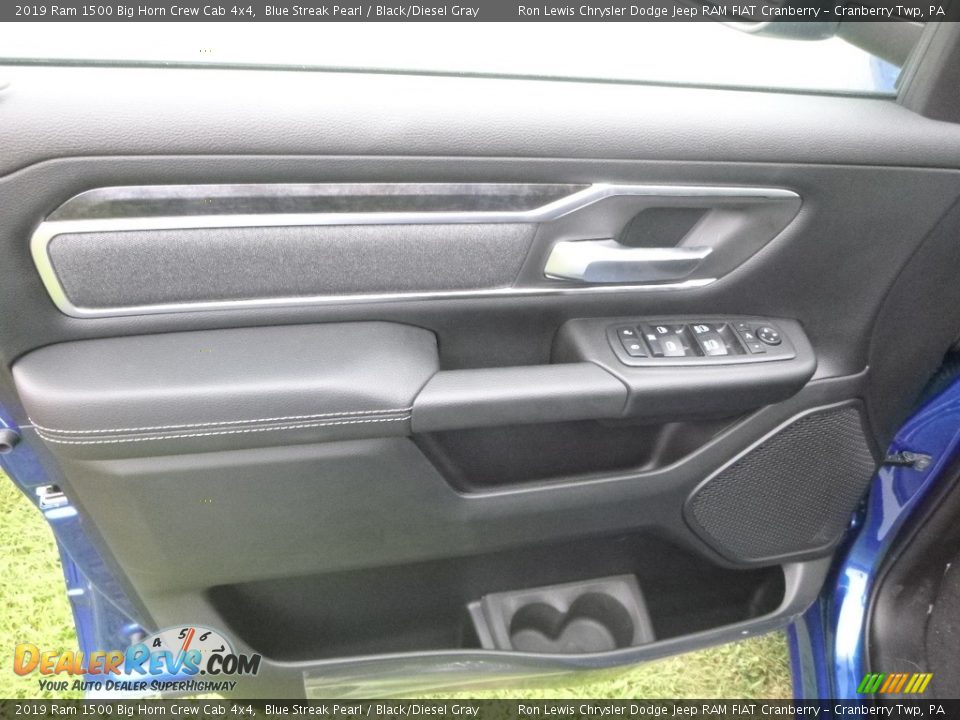 2019 Ram 1500 Big Horn Crew Cab 4x4 Blue Streak Pearl / Black/Diesel Gray Photo #13