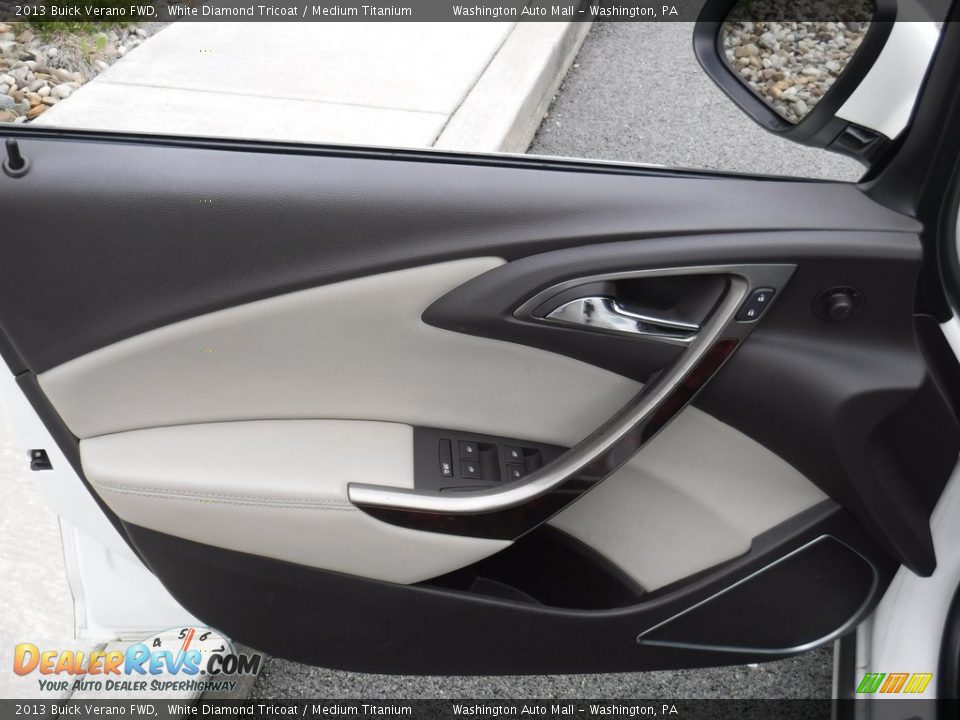 2013 Buick Verano FWD White Diamond Tricoat / Medium Titanium Photo #11