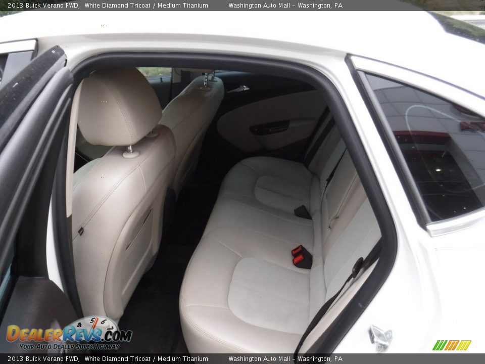 2013 Buick Verano FWD White Diamond Tricoat / Medium Titanium Photo #17