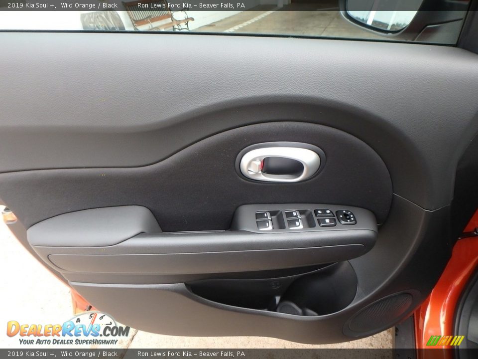 2019 Kia Soul + Wild Orange / Black Photo #14