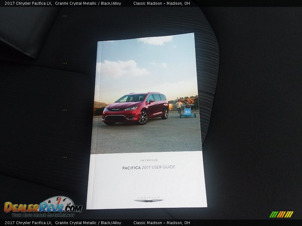 2017 Chrysler Pacifica LX Granite Crystal Metallic / Black/Alloy Photo #16
