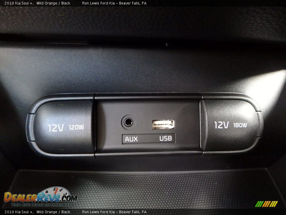 2019 Kia Soul + Wild Orange / Black Photo #18