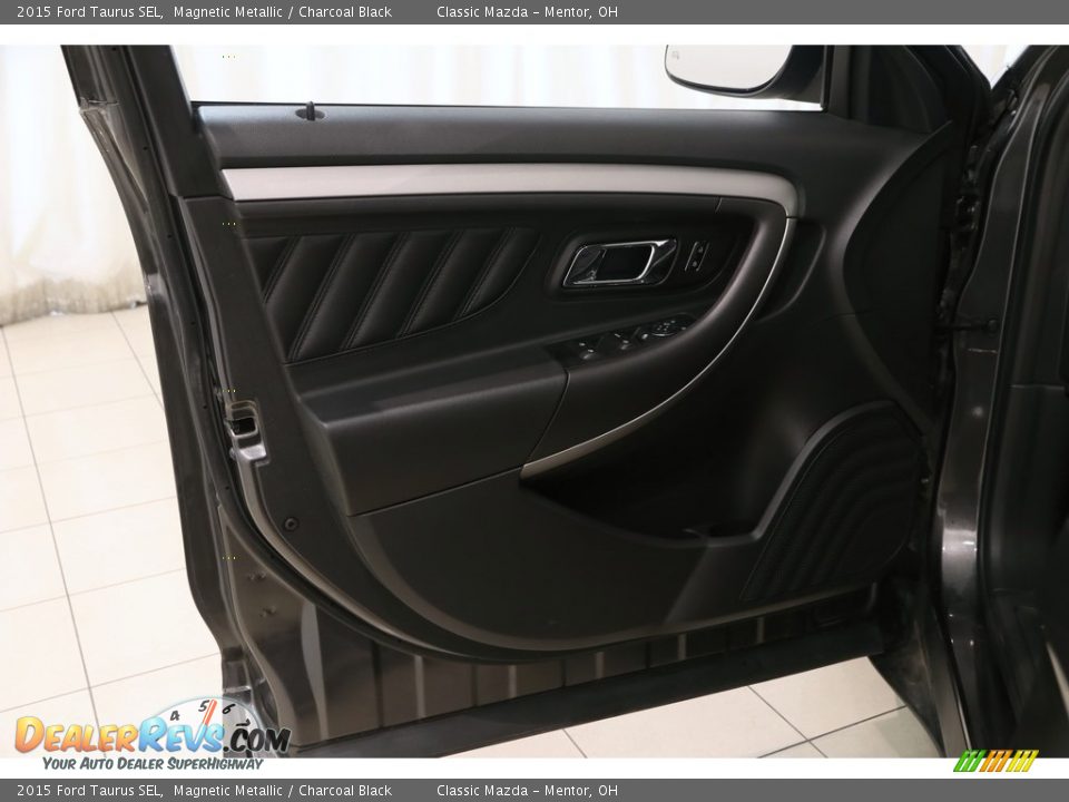 2015 Ford Taurus SEL Magnetic Metallic / Charcoal Black Photo #5