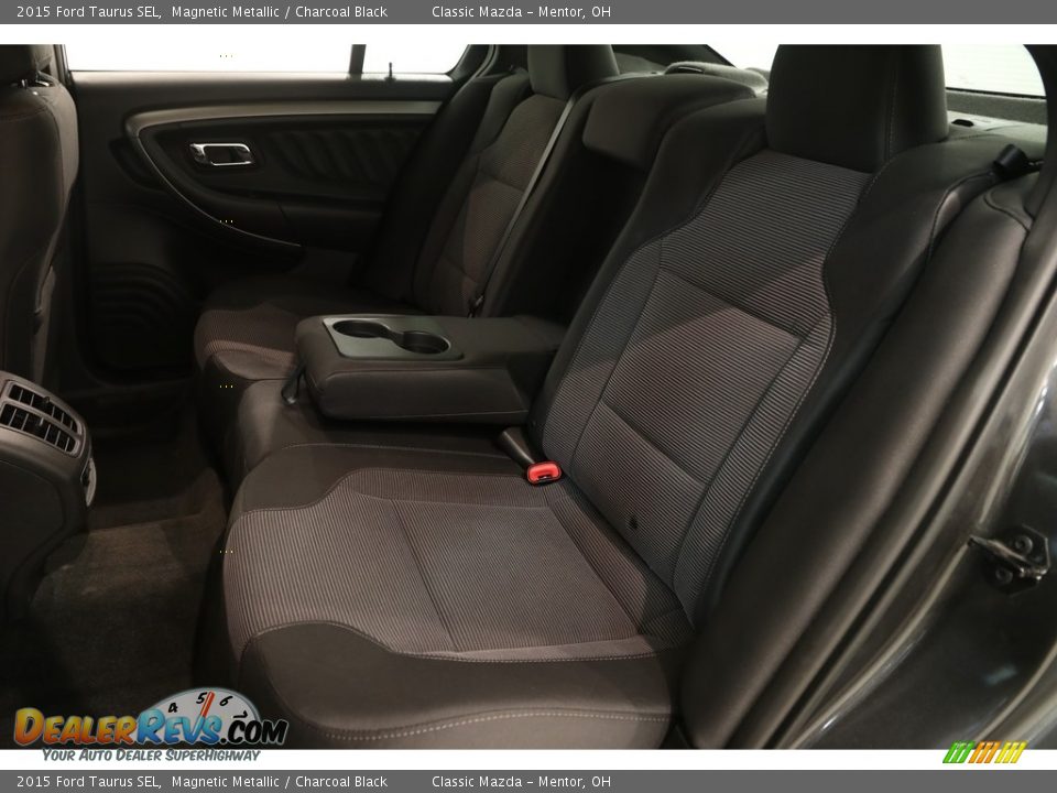 2015 Ford Taurus SEL Magnetic Metallic / Charcoal Black Photo #28