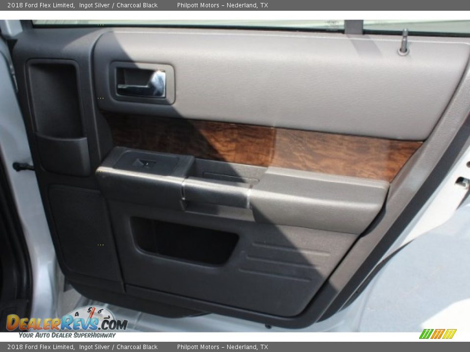 2018 Ford Flex Limited Ingot Silver / Charcoal Black Photo #33
