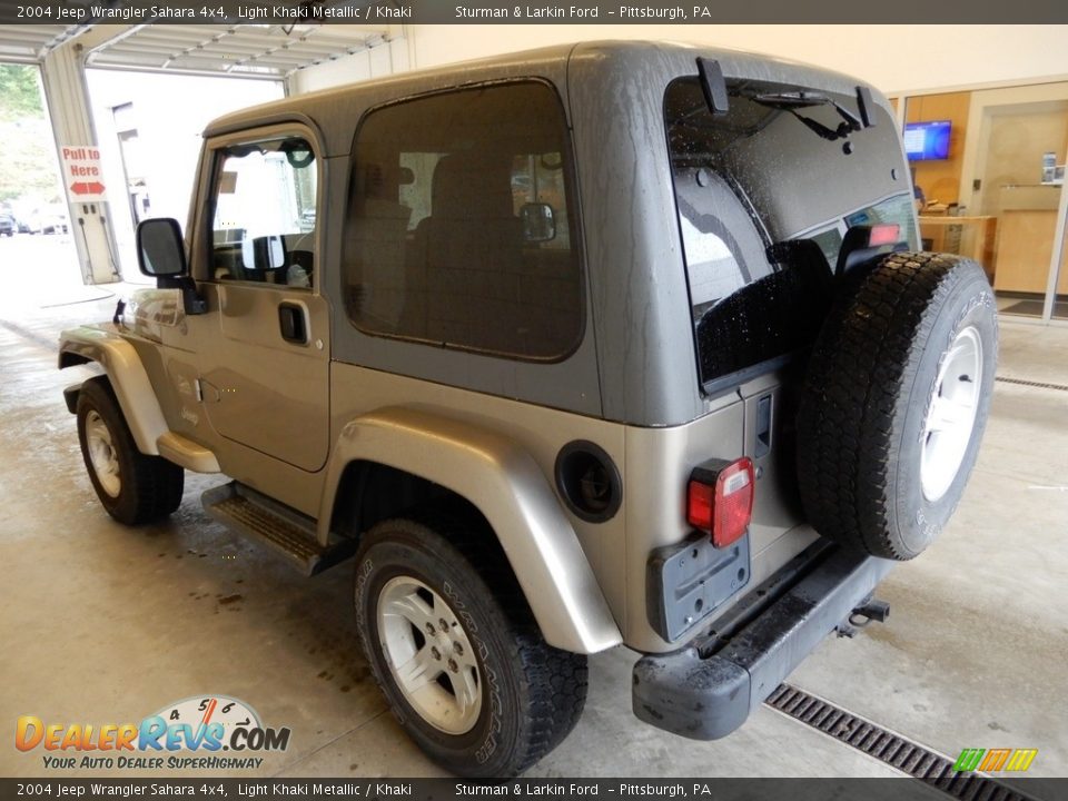 2004 Jeep Wrangler Sahara 4x4 Light Khaki Metallic / Khaki Photo #4