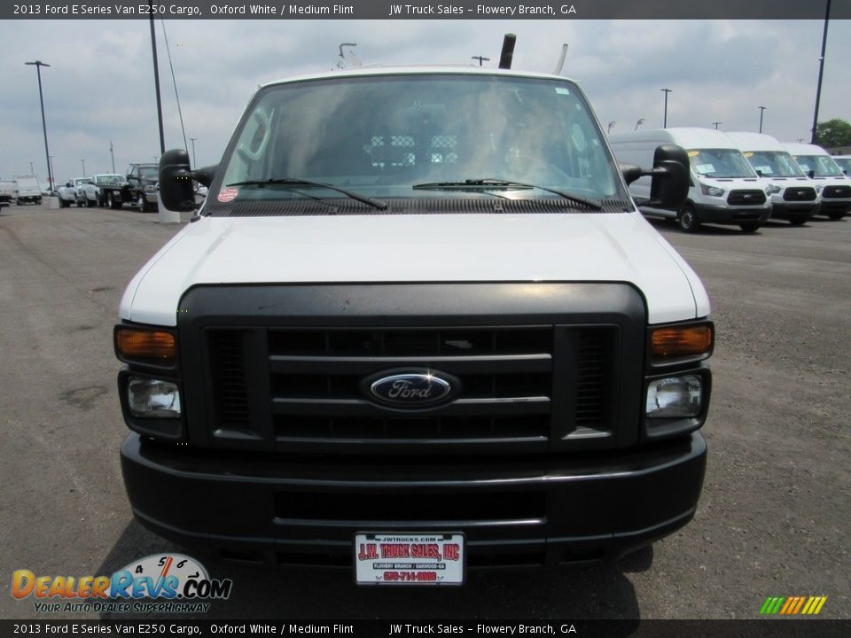 2013 Ford E Series Van E250 Cargo Oxford White / Medium Flint Photo #3