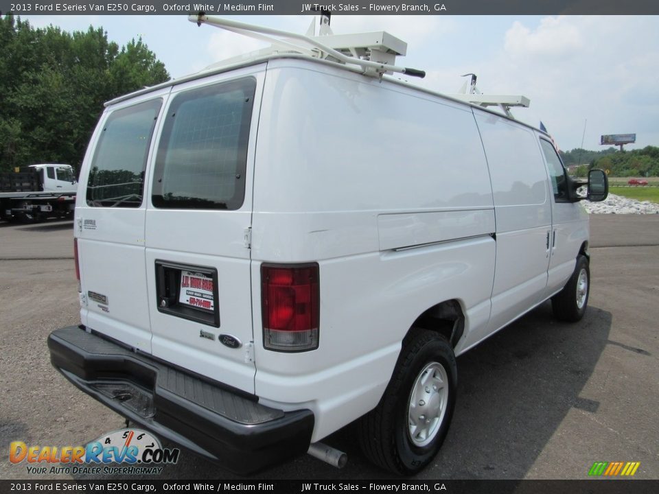 2013 Ford E Series Van E250 Cargo Oxford White / Medium Flint Photo #4