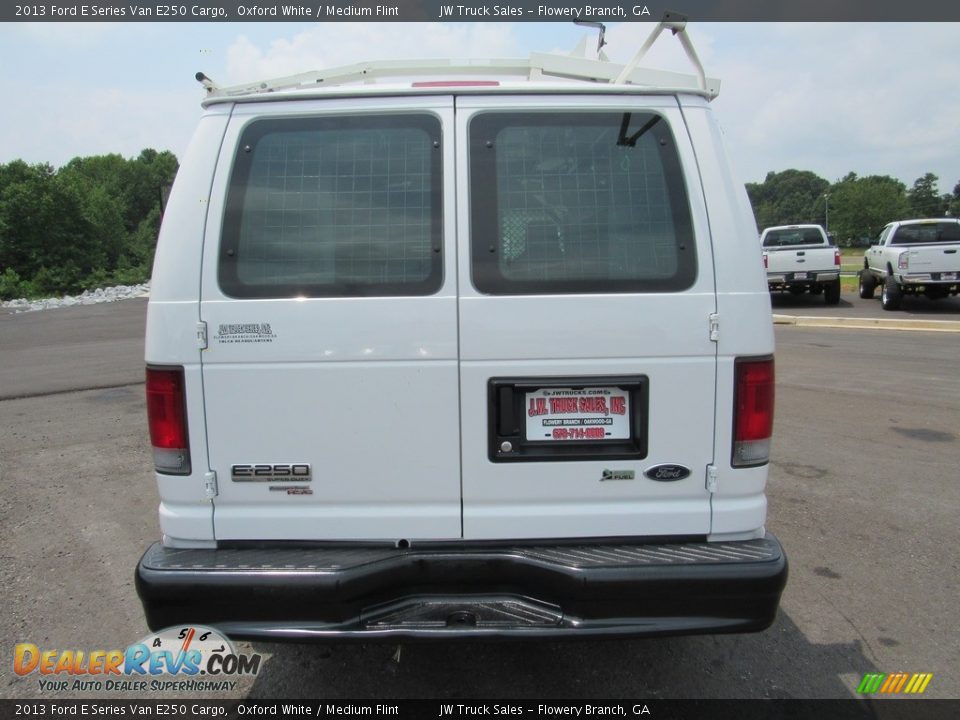 2013 Ford E Series Van E250 Cargo Oxford White / Medium Flint Photo #5