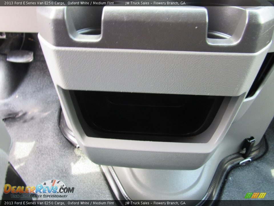 2013 Ford E Series Van E250 Cargo Oxford White / Medium Flint Photo #19