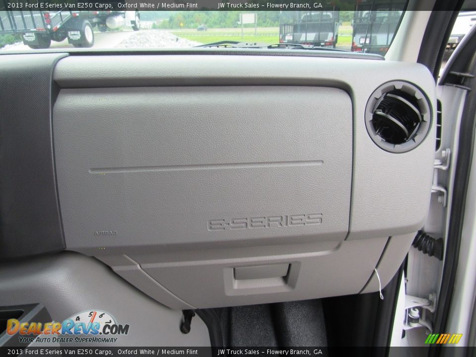 2013 Ford E Series Van E250 Cargo Oxford White / Medium Flint Photo #31