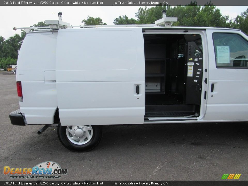 2013 Ford E Series Van E250 Cargo Oxford White / Medium Flint Photo #35