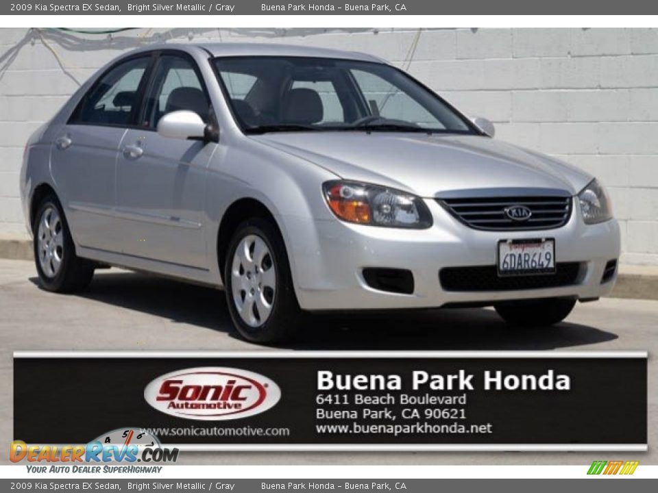 2009 Kia Spectra EX Sedan Bright Silver Metallic / Gray Photo #1