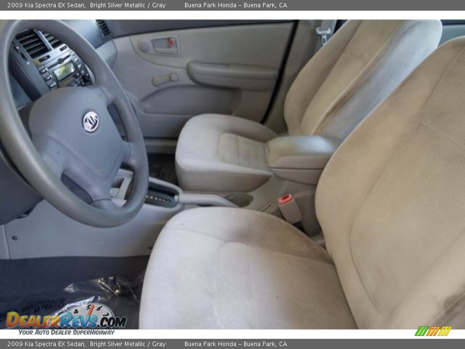 2009 Kia Spectra EX Sedan Bright Silver Metallic / Gray Photo #3