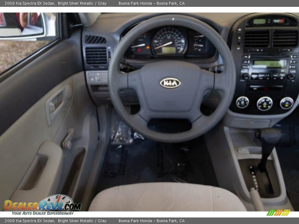 2009 Kia Spectra EX Sedan Bright Silver Metallic / Gray Photo #5