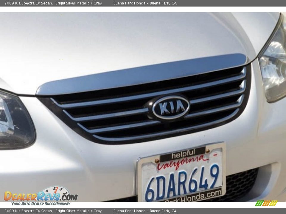 2009 Kia Spectra EX Sedan Bright Silver Metallic / Gray Photo #8