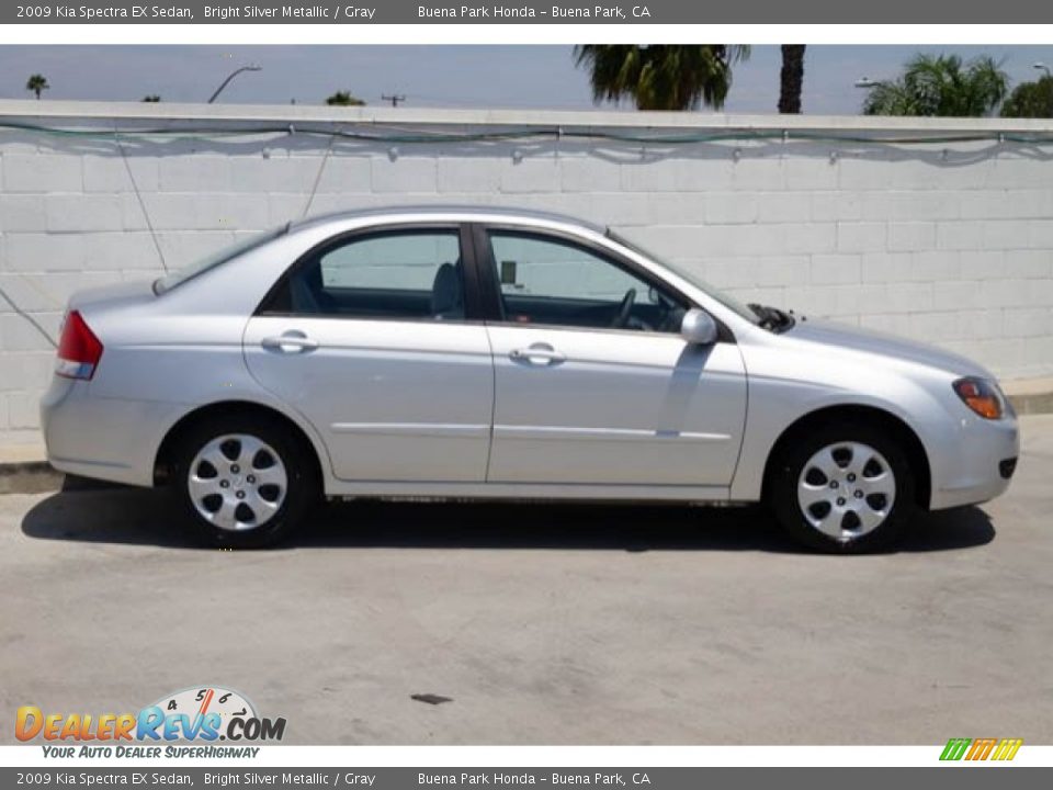 2009 Kia Spectra EX Sedan Bright Silver Metallic / Gray Photo #9