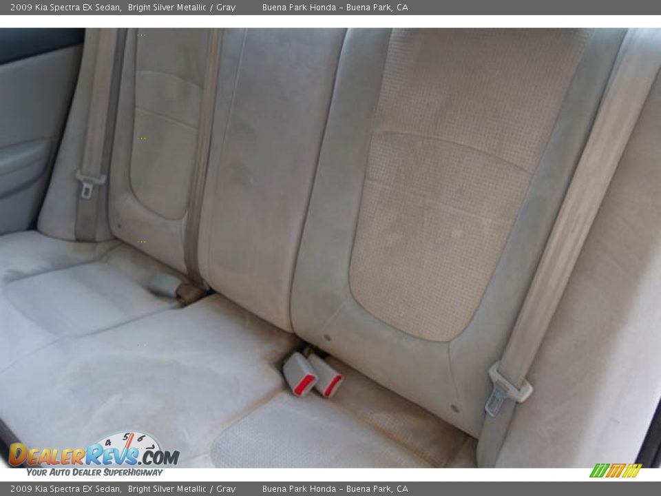 2009 Kia Spectra EX Sedan Bright Silver Metallic / Gray Photo #16