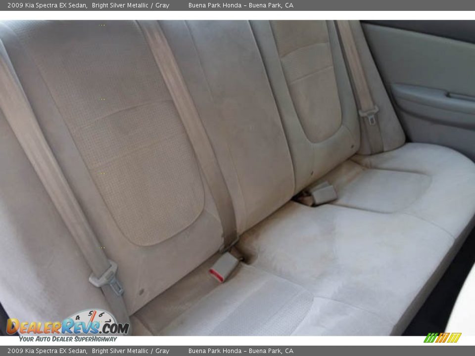 2009 Kia Spectra EX Sedan Bright Silver Metallic / Gray Photo #19